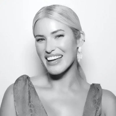 Photo of the speaker, Kelly Masters, in the webinar