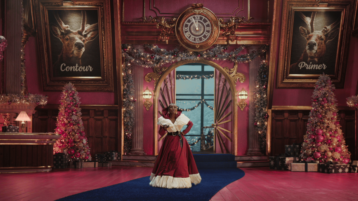 Andoh, known for playing the character Lady Danbury in Netflix series Bridgerton, assumes the role of Mrs. Claus in the ad.